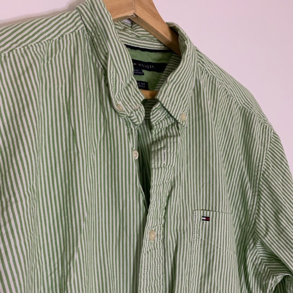 Tommy Hilfiger Long Sleeve Button Down Dress Shirt Classic Fit - Picture 2 of 4